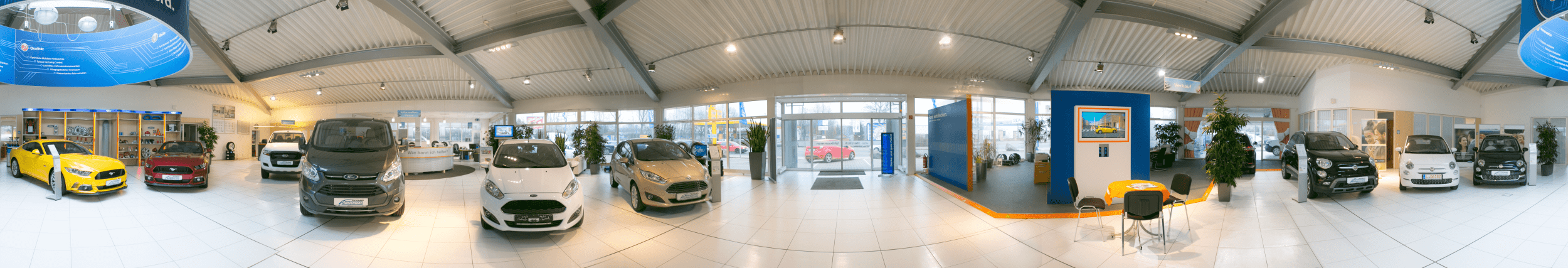 Panorama der Autohauses aus 2018